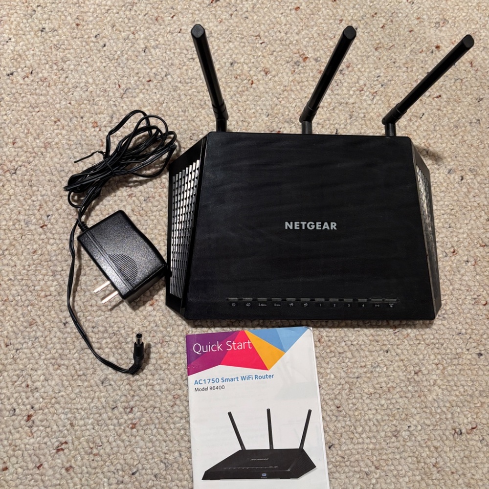 Netgear Router AC1750 - Picture 2 of 6